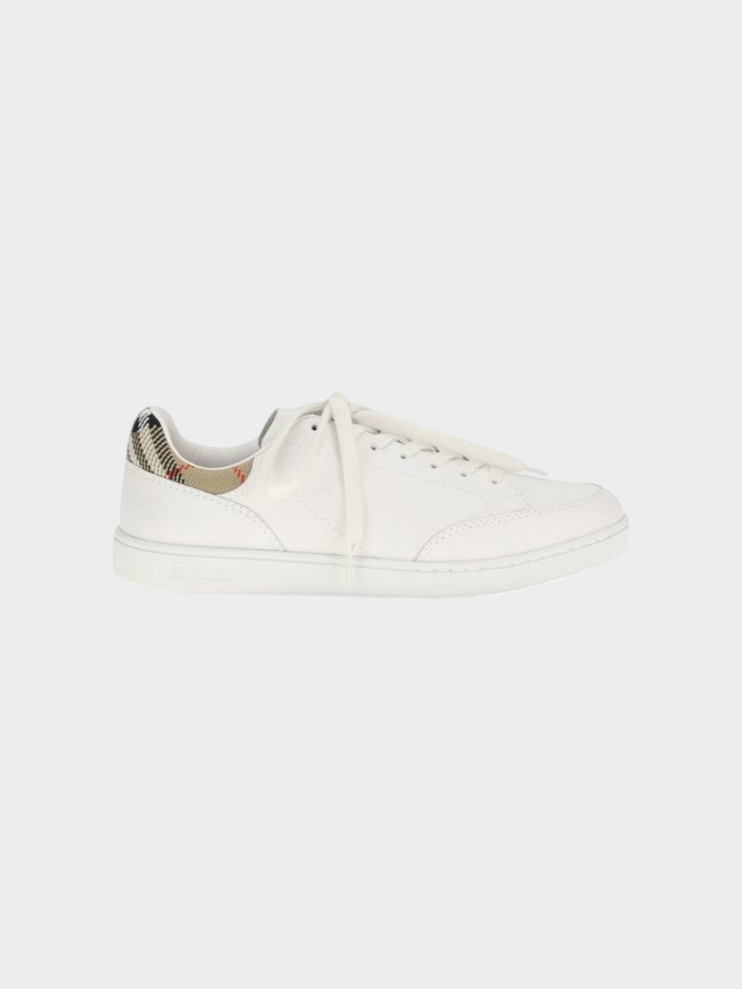 Burberry White Calf Leather Bos Taurus Low Top Sneakers