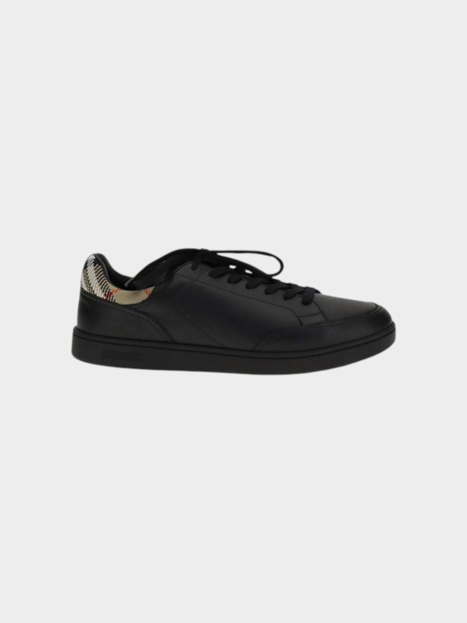 Burberry Black Calf Leather Bos Taurus Low Top Sneakers